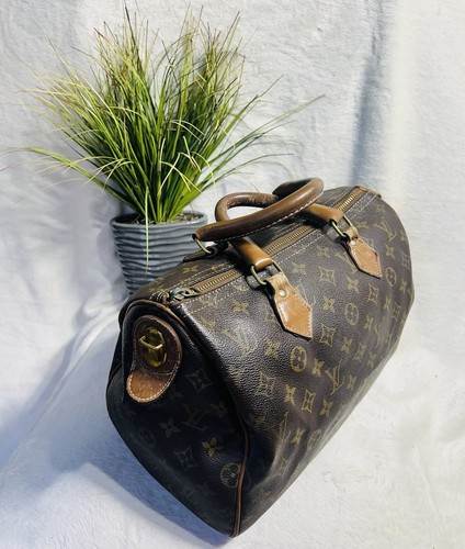 LOUIS VUITTON Monogram Canvas SPEEDY 30 HANDBAG, Vintage, 12” W X 9” T X 7” D - Picture 2 of 19