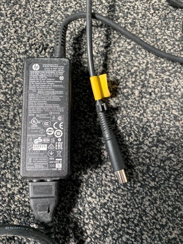 HP Original HSTNN-DA40 45 W 19,5 V 2,31 A AC Adapter Netzteil Laptop Netzteil