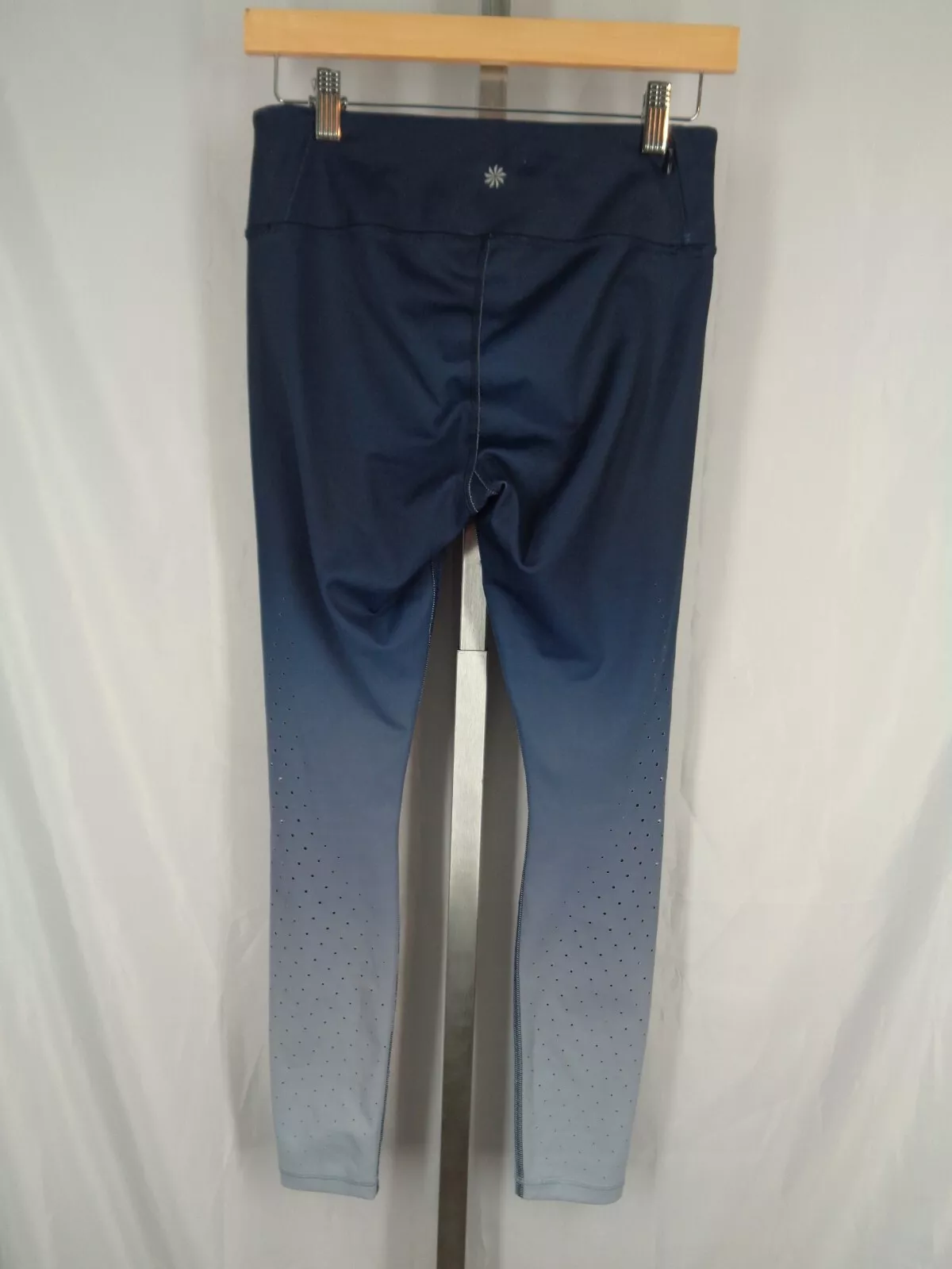 athleta contender aero die cut leggings