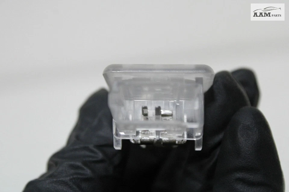 2018-2023 CHEVROLET TRAVERSE DASH DASHBOARD INTERIOR COURTESY LIGHT LAMP OEM - Image 4 of 4