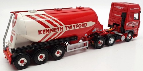 Corgi 1/50 Scale Model Truck CC13236 - DAF XF Space Super Cab Feldbinder Tanker - Picture 2 of 6