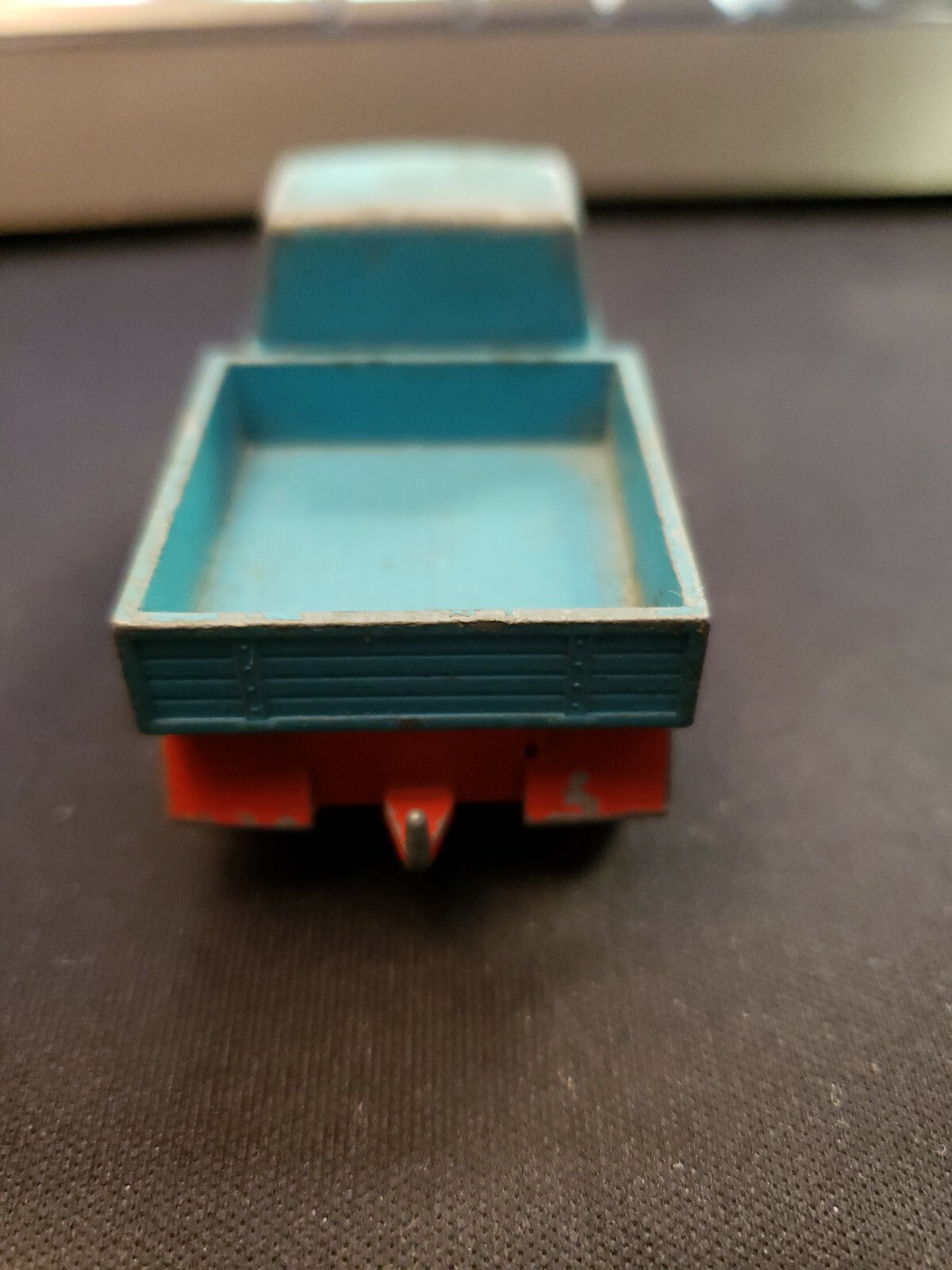 Picture 6 of 9