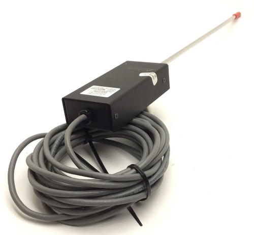 Cambridge AccuSense AVS1012D2D205M Air Flow Sensor, Voltage: 12VDC, 0-200 FPM - Picture 3 of 5
