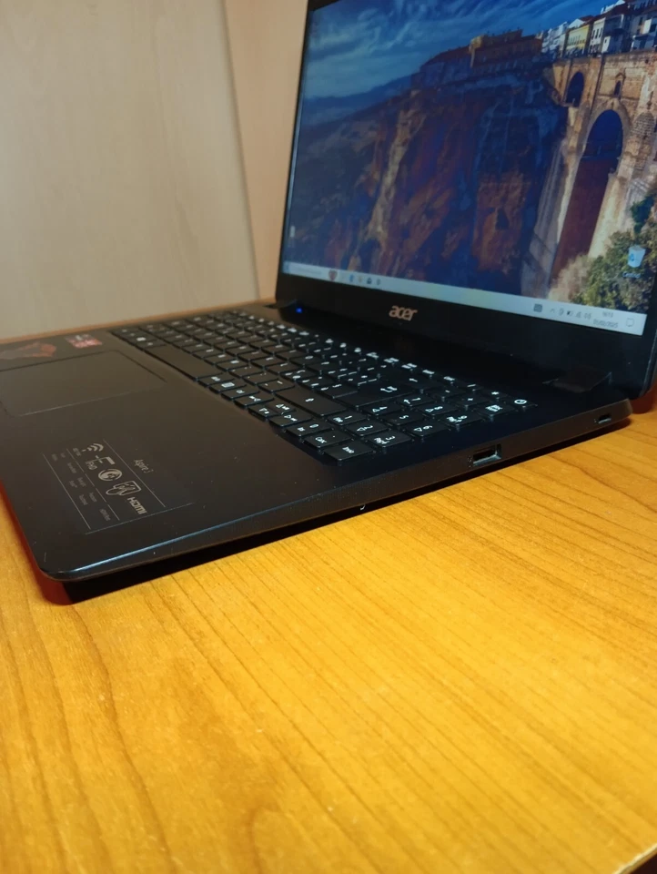 Portatile Acer Aspire A315-42 AMD 3200u 8GB RAM 512GB SSD WI-FI WEBCAM - Immagine 4 di 4