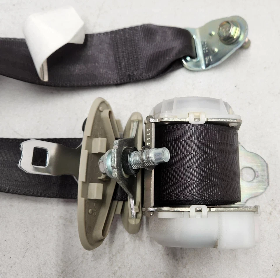 Conjunto de retrator de cinto de segurança traseiro esquerdo driver Infiniti Q60 2014 fabricante de equipamento original 88845JK67B - Imagem 4 de 4