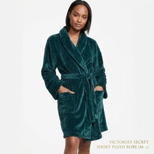 Victoria  s Secret Forest Green Plush Shorty Robe Medium/Large New