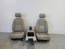 2008-2013 Gm 1500 2008-2014 Gm 25003500 Pair Front Bucket Seats Wconsole