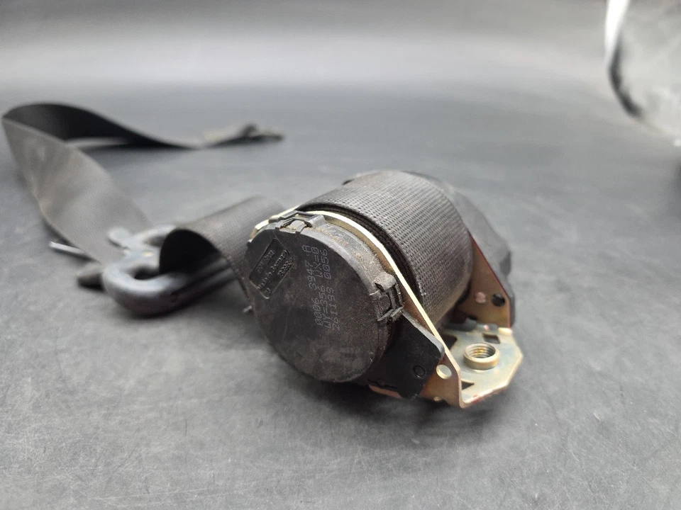 PORSCHE CARRERA 911 996 COUPE TARGA  FRONT SEAT BELT 99680303401 G6-922 - Imagem 2 de 4