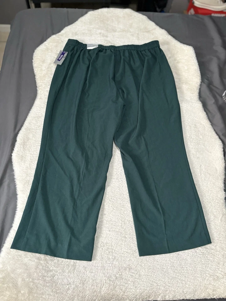 New Catherines Green Pull On Pants Size 2XWP 22 Petite Refined - Image 2 of 4