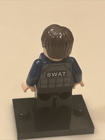 LEGO #76001 ~ Commissioner James Gordon Minifigure ~ Batman Knight (sh063)