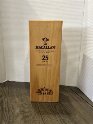 Macallan Fine Oak Whisky 25 Years Wooden Box