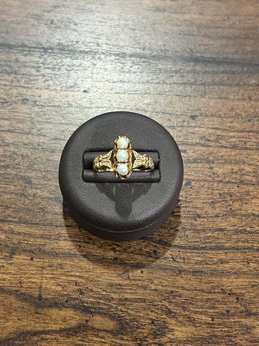 18Karat Yellow Gold Antique Pearl Elongated Ring