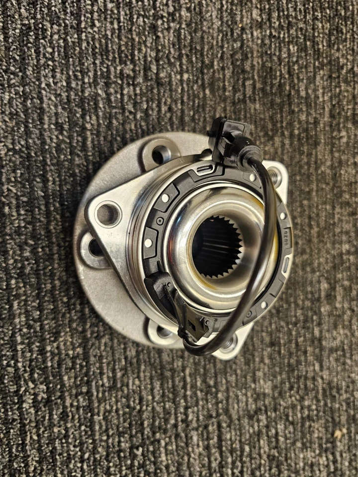 Conjunto de cojinete de rueda y buje MOOG 513191 para 03-11 Saab 9-3 9-3X Foto 2 de 4