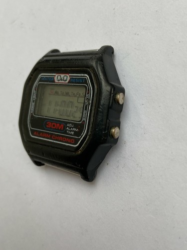 RARE Vintage Men Watch QWARTZ Q AND Q Q&Q ALARM CHRONO 30 M RRR LIGHT SALE - Picture 2 of 10