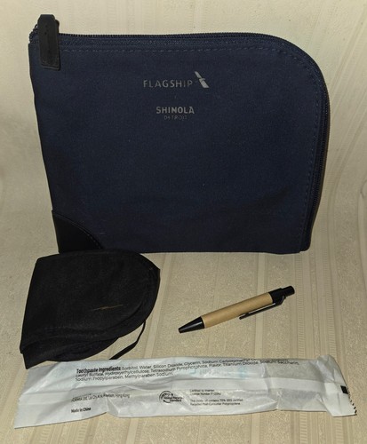 Shinola Detroit Canvas Toiletry Travel Bag Zippered Pouch Flagship Navy Blue - Picture 3 of 4