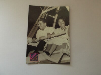 Elvis Presley: Elvis Collection ''PERSONAL LIFE'' #320 Trading Card USA 1992