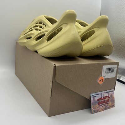 靴 adidas YEEZY Foam Runner Sulfer 26.5 Yeezy Foam Runner, Sulfur – Impossible Kicks