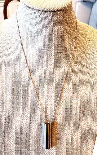 Vintage Costume Jewelry AVON Silver Tone ARIANE 77 Perfume Pendant Necklace 22"