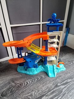 Hot Wheels City Attacking Shark Escape Playset USED