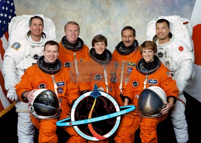 STS-114 SPACE SHUTTLE DISCOVERY CREW EILEEN COLLINS NASA 5X7 PHOTO