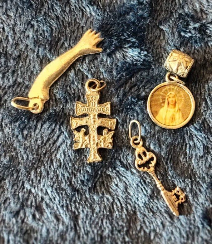 Лот из 13 разнообразие ожерелье кулоны и браслет подвески - Изображение 4 из 4