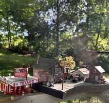 HO Scale. Time for Lunch Diorama with Bonus Gas Station Built & weathered