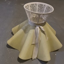 VINTAGE PLASTIC LAMP SHADE BOUDOIR WHITE LACY...