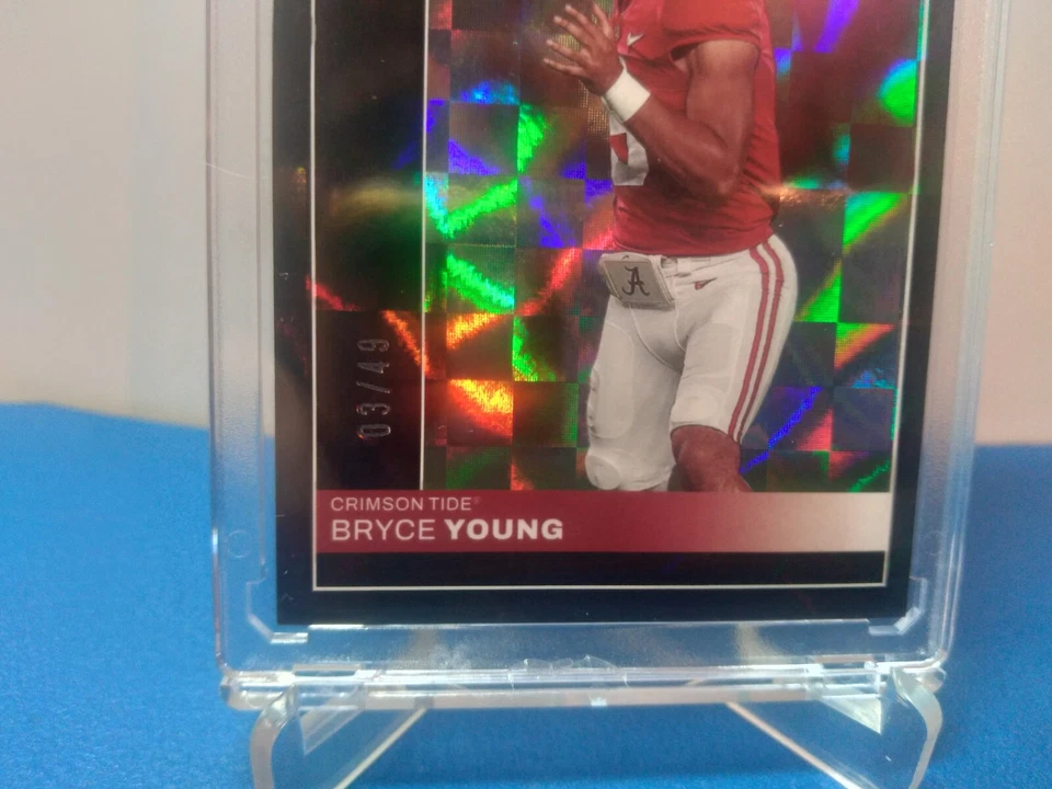 2023 Chronicles Draft Picks Bryce Young *Pinnacle Purple Foil Checker RC* # 3/49 Foto 2 de 4