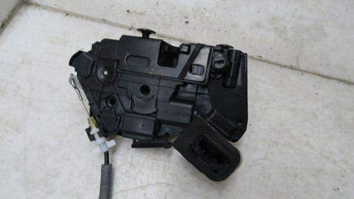 Volkswagen Passat 2016-2019 fabricante de equipos originales con cerradura de puerta trasera izquierda actuador 5K4839015 - Imagen 7 de 11