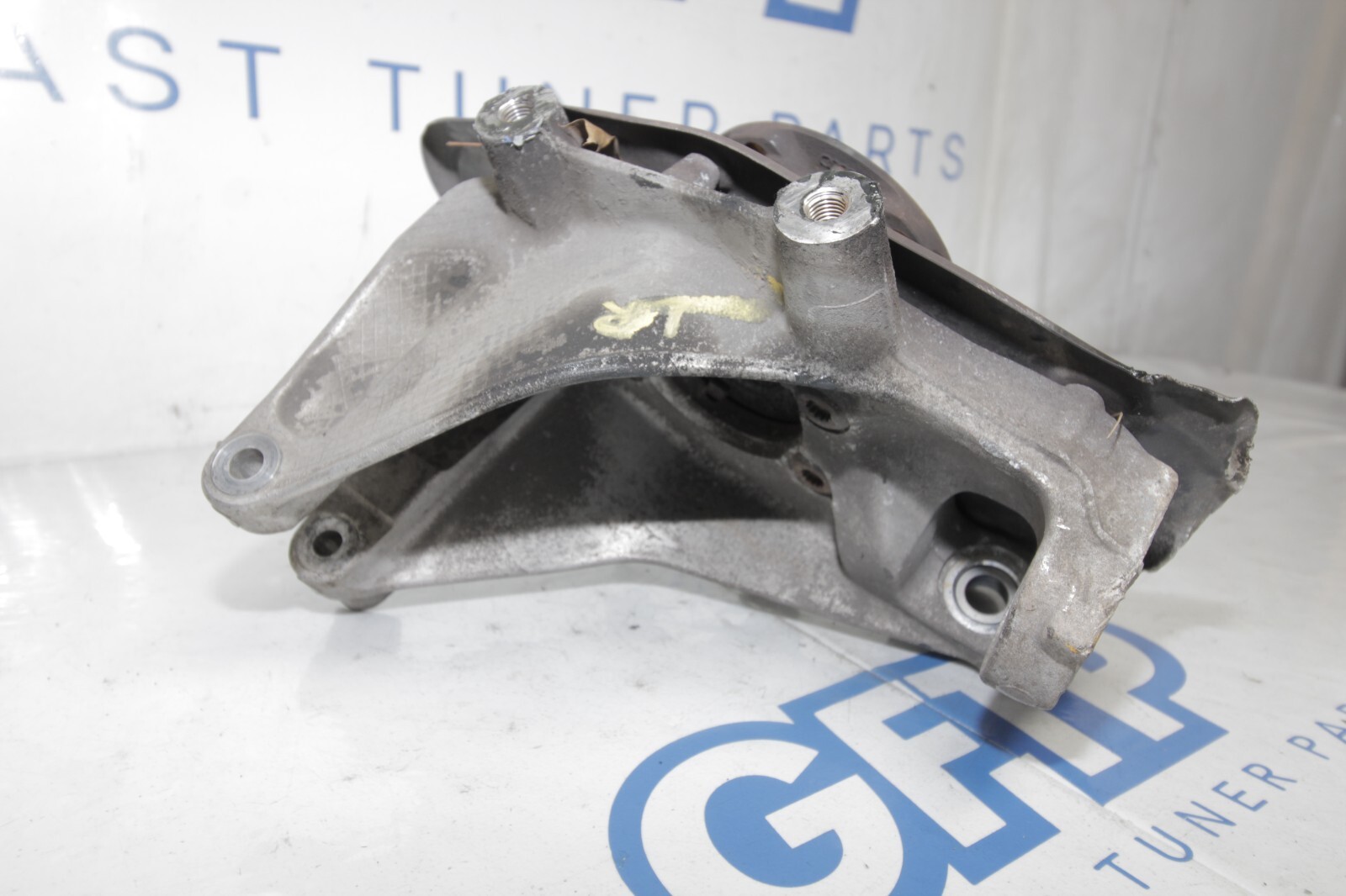 08-13 AUDI R8 4.2L OEM LH LEFT DRIVER REAR HUB KNUCKLE SPINDLE DAMAGED COMPLETE