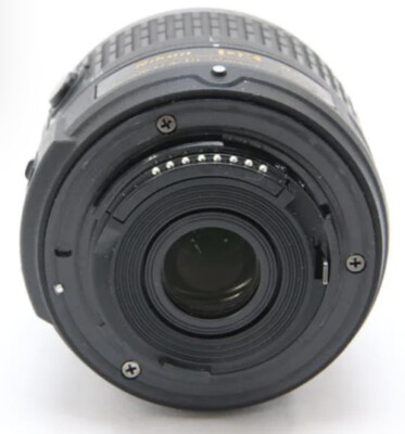 Nikon standard zoom lens AF-S DX NIKKOR 18-55mm f/3.5-5.6G