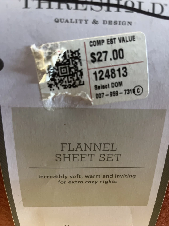 THRESHOLD Solid Flannel Sheet Set Twin Red100% Cotton - Image 2 of 4