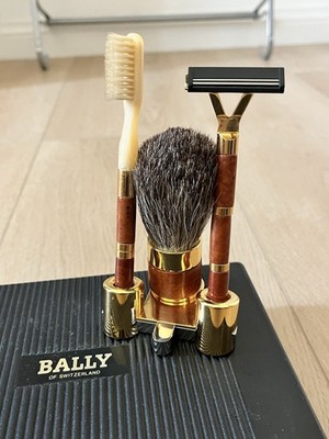 VINTAGE BALLY SHAVING KIT, NEVER USED ORIGINAL BOX