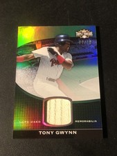 2011 TOPPS TRIPLE THREADS Green Tony Gwynn GAME USED BAT SP /18