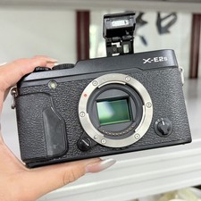 Fujifilm X-E2S 16.3 MP Digital Camera Body Only Black Tested -95%New