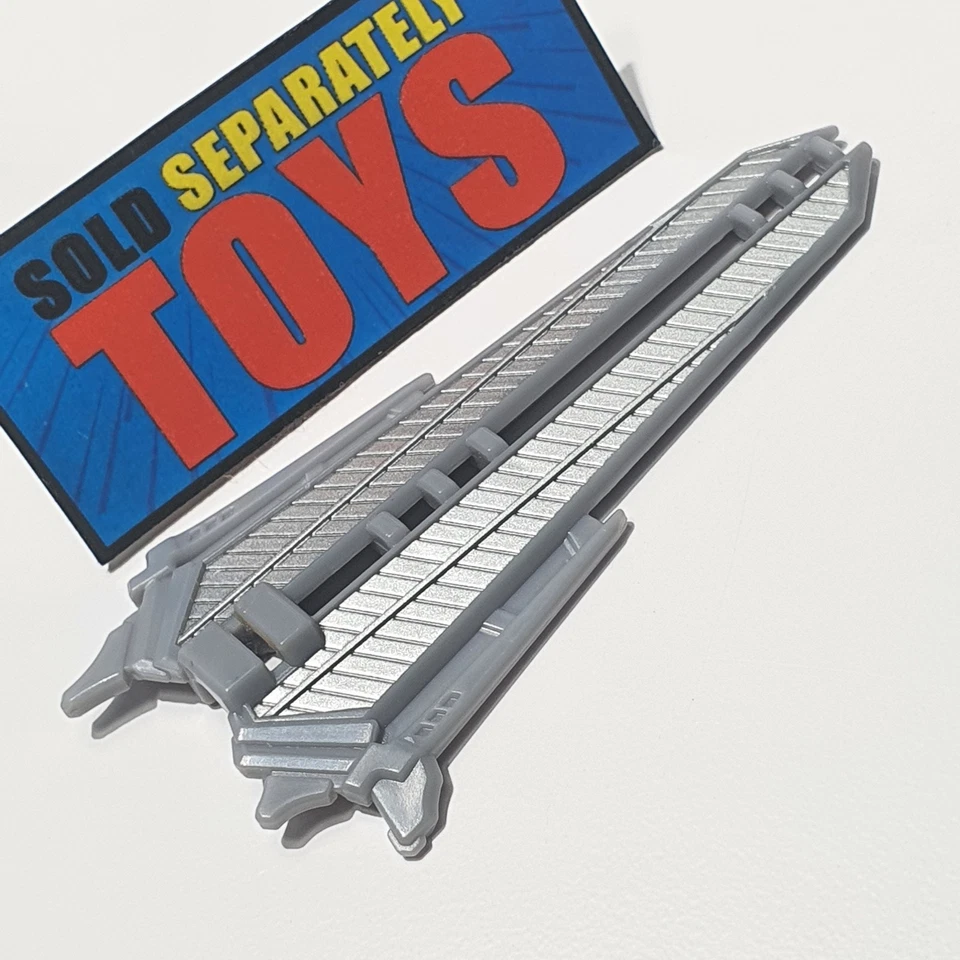 Transformers Revenge of The Fallen Soundwave RIGHT WING ROTF accessory part - Image 3 of 4