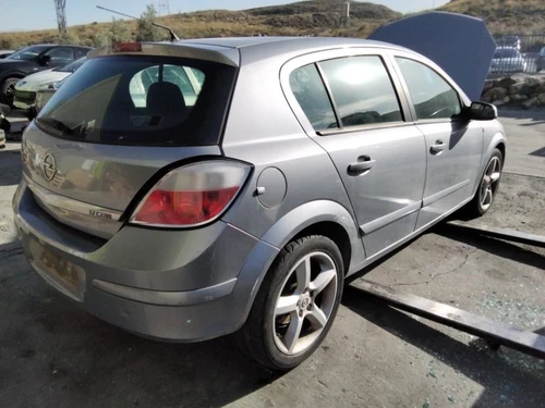 13206754 Caja Reles/Fusibles para OPEL ASTRA H BERLINA Cosmo 2004 1774684 - Imagen 9 de 9