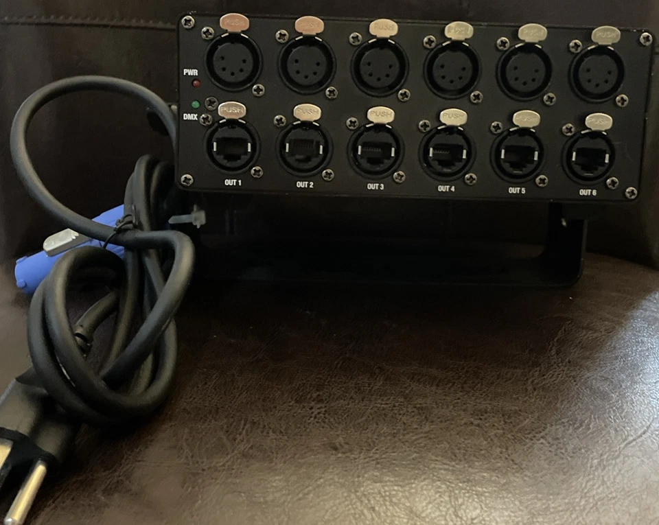 TECHNI-LUX: RDM DMX Splitter 6 way - RJ45 & 5 pin XLR IN/OUT, 120vAC, yoke m - Image 2 of 4