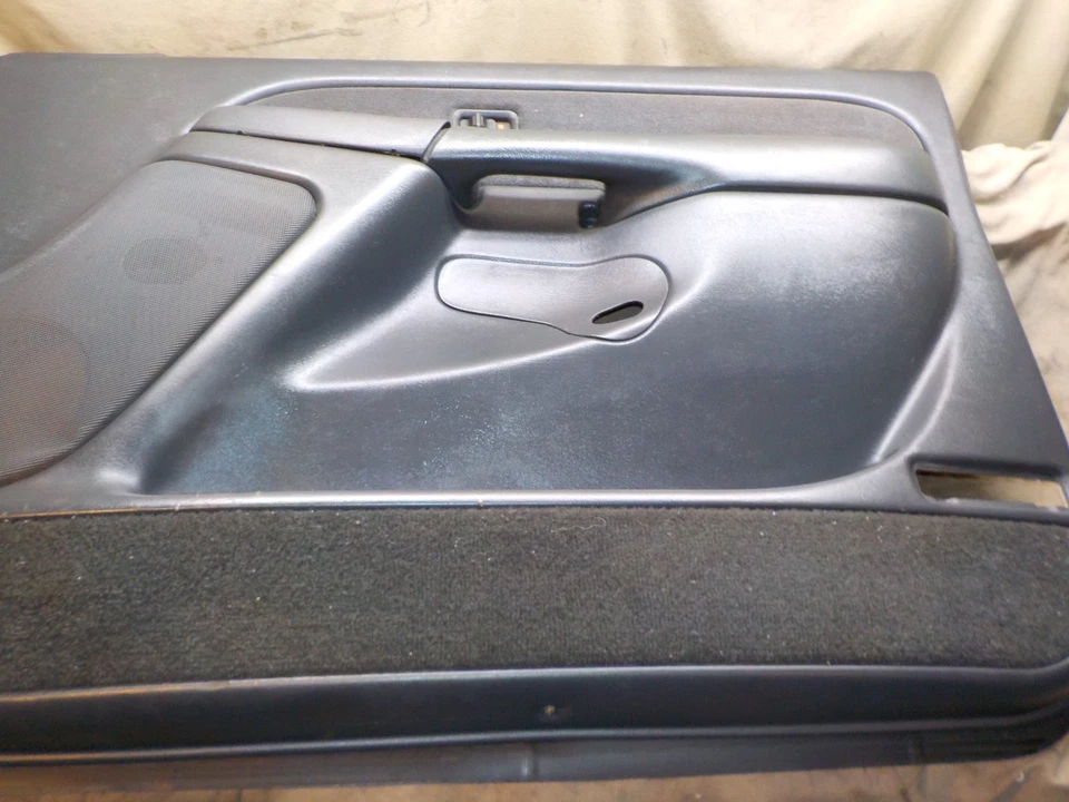 99-02 Chevy Silverado 1500 2500 Extended Cab passenger RH front inner door panel Foto 3 de 4
