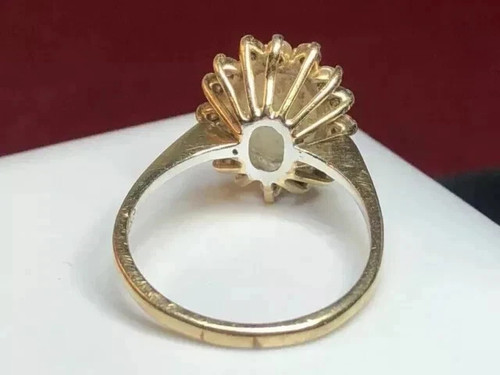Anillo de compromiso con halo de corte ovalado de 3,20 quilates de ópalo de fuego natural chapado en oro amarillo de 14 quilates - Imagen 5 de 8