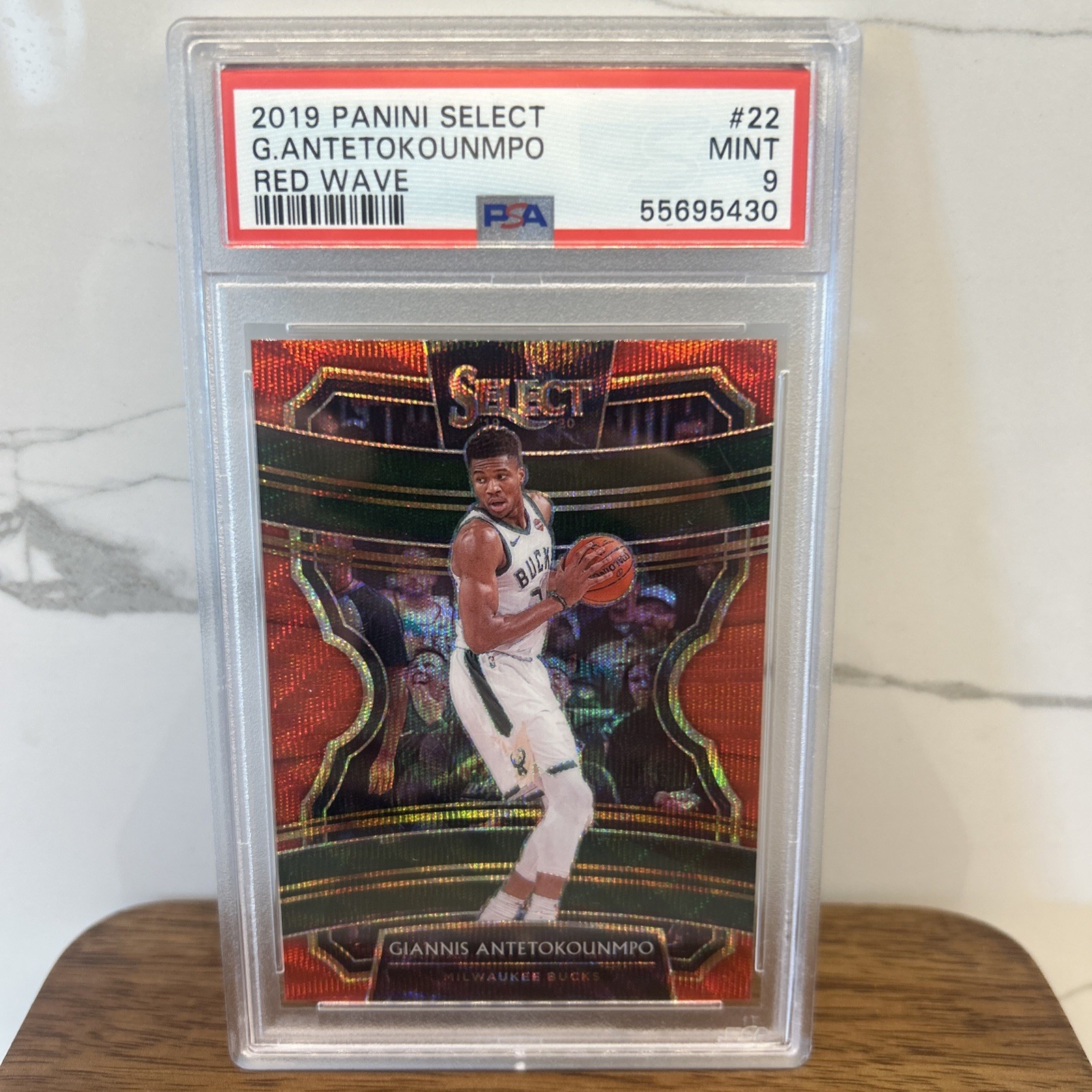 2019-20 Panini Select - Concourse Giannis Antetokounmpo #22 Red Wave Prizm PSA 9