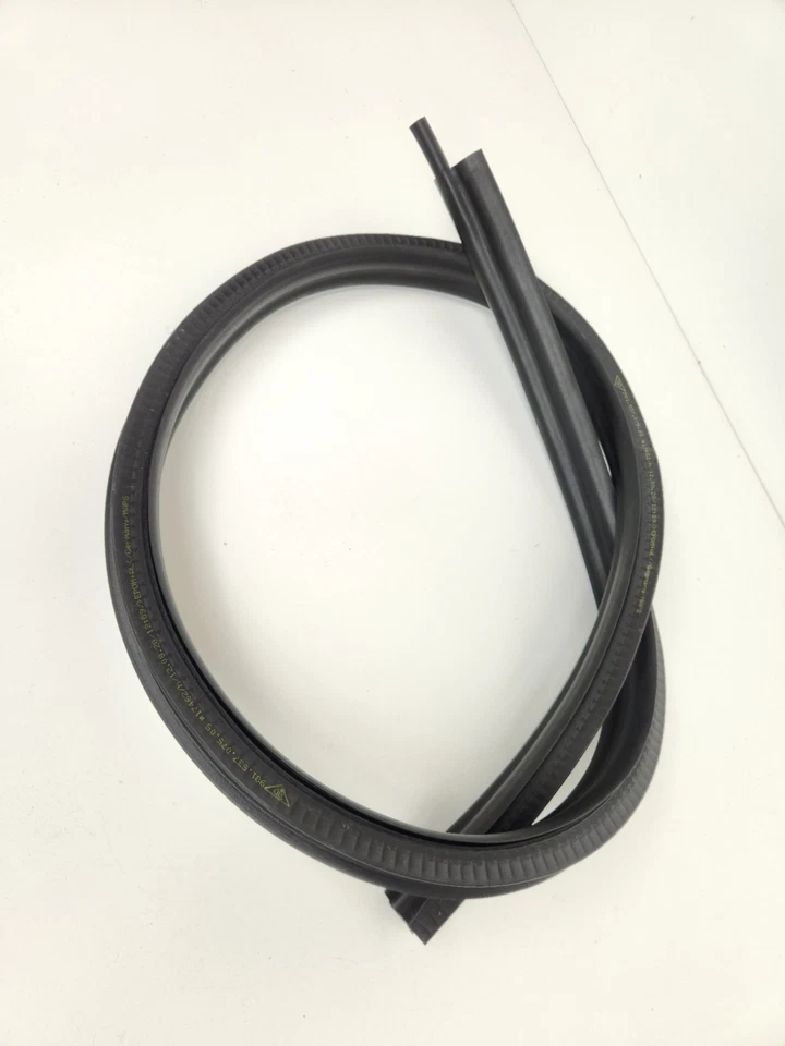 Porsche 718 Boxster 2020-2025 puerta delantera izquierda o derecha resistente a la intemperie moldura OEM Foto 2 de 4