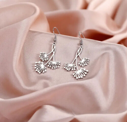 BRIGHTON BEACH Dandelion Flower Necklace Set Stainless Steel - Picture 3 of 5