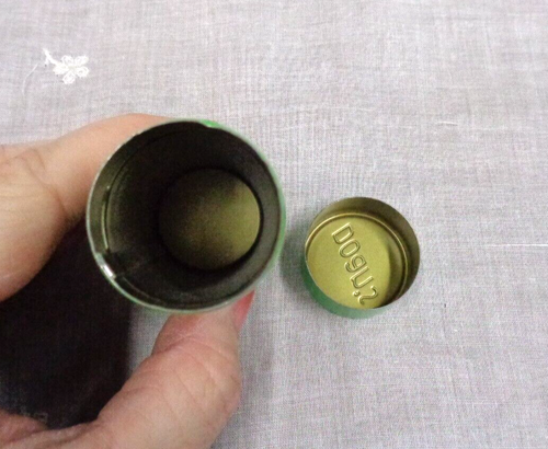 Vtg DOAN'S PILLS Metal Container ~ for Relief of Backache ~ EMPTY - Picture 6 of 6