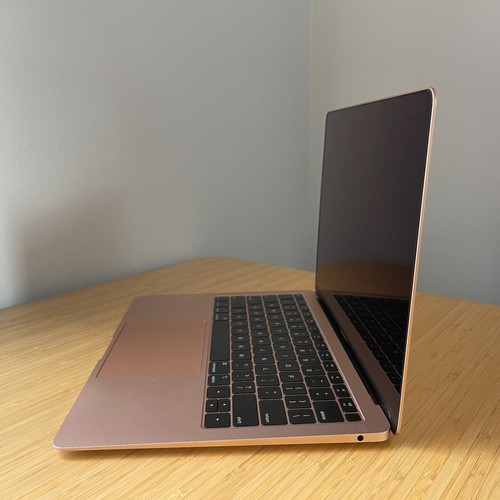 Apple MacBook Air (13-inch, 2018) 1.6GHz Intel Core i5 - 256GB SSD / 8GB RAM - Picture 2 of 8