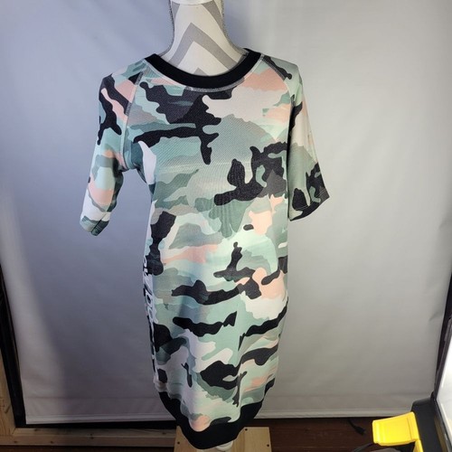 Womans New Balance French Terry Athleisure Dress Camo Size Medium