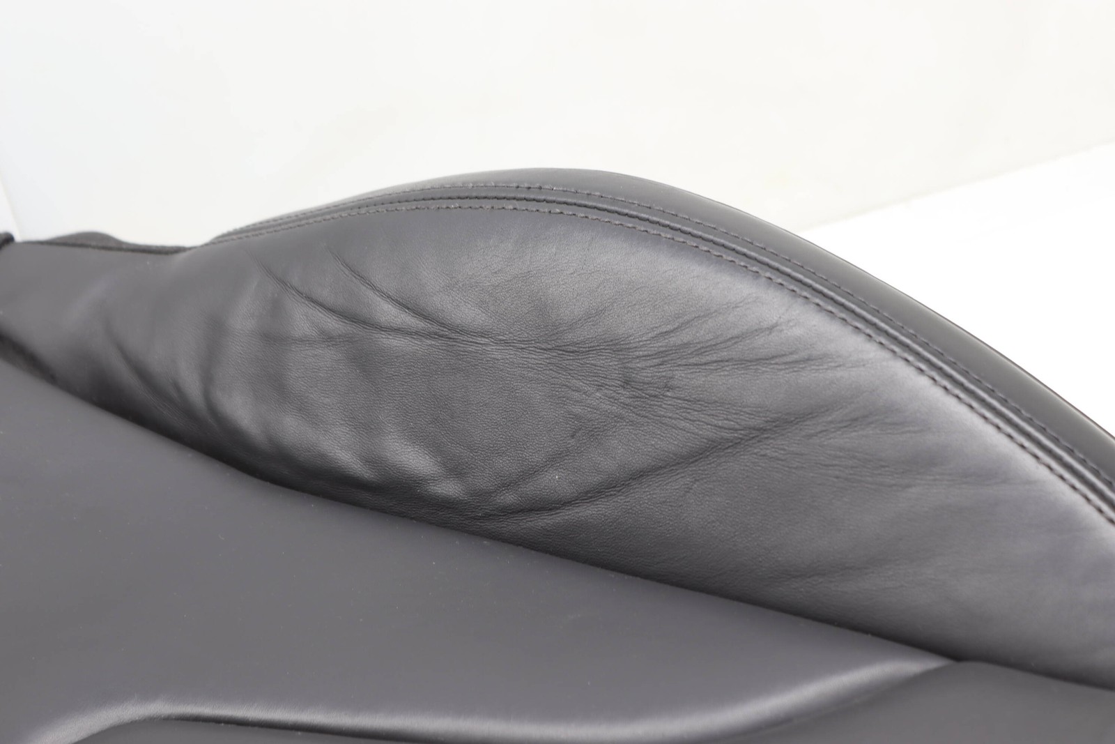 Audi R8 2008-2012 Front Left Lower Seat cushion P/N 420881405F
