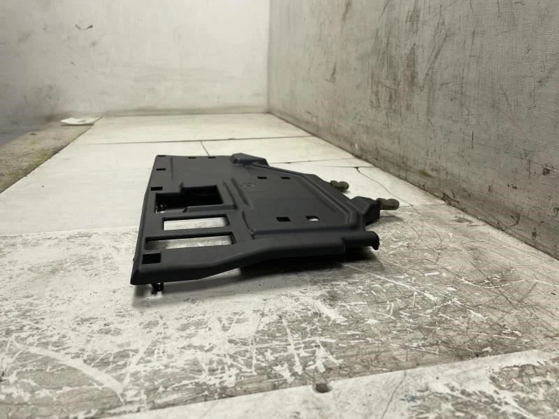 Toyota Camry Le 2010 soplador de espacio para pies de mano lado del pasajero delantero derecho bajo cubierta Foto 4 de 4