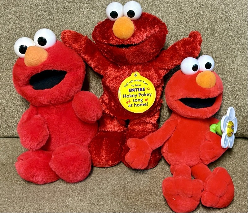 Lot of 3 Tickle Me/ I Love You/ Hokey Pokey Vintage Sesame Street ELMO Doll Toys