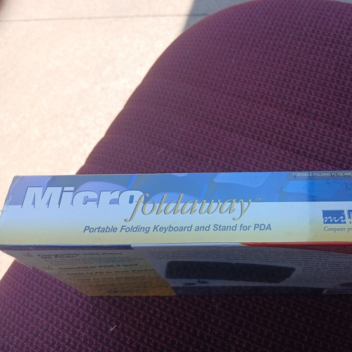 *NEW*Micro Foldaway Portable**Folding Keyboard and Stand for PDA* - 第 3/3 張圖片